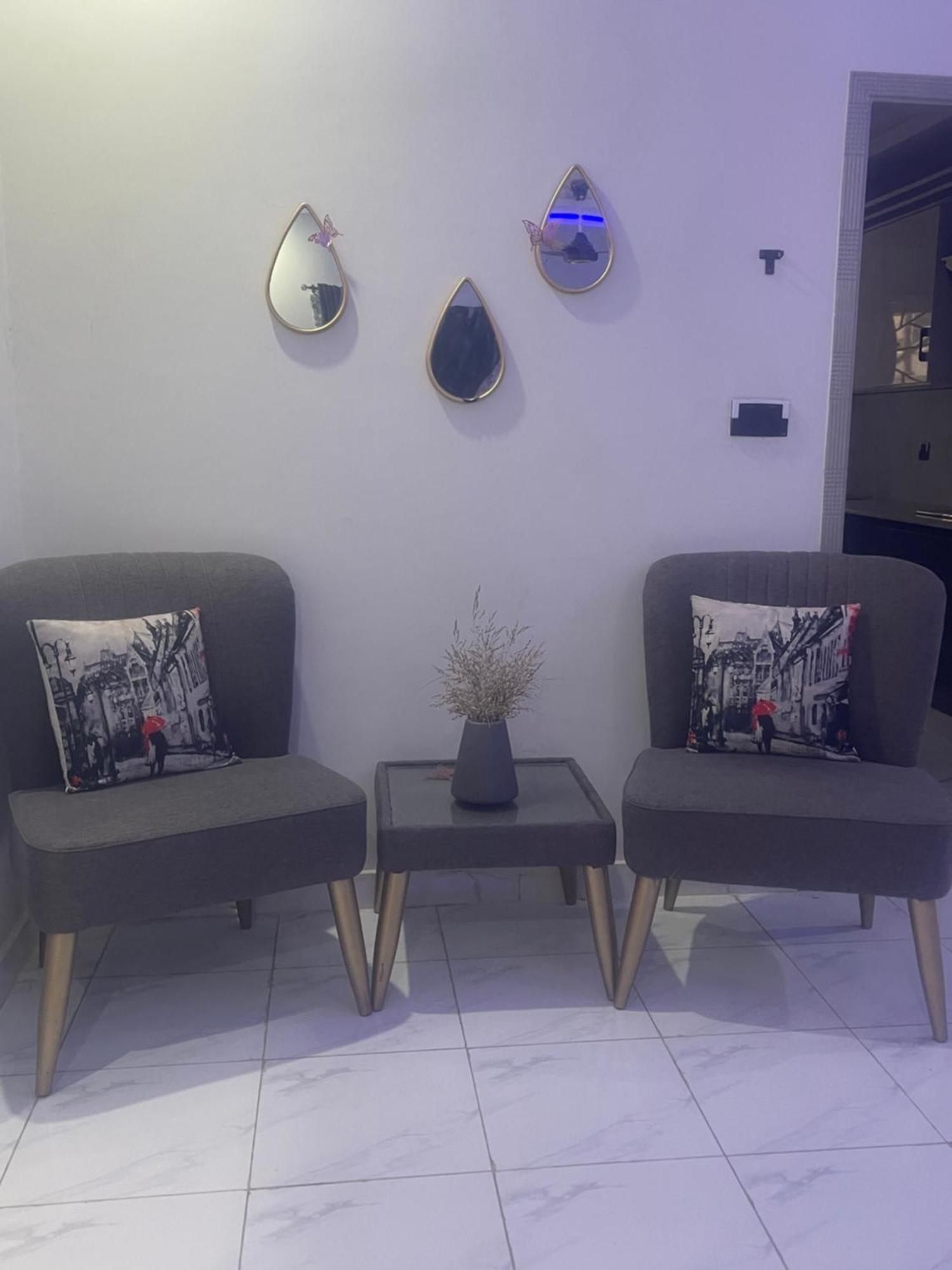 Velvet Vibes Villa Near Islamabad Airport Dhok Sandemar Exteriör bild